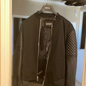 Never worn, men’s light jacket